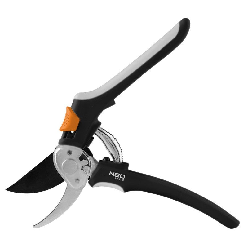 NEO TOOLS By-pass secateurs 200 mm, range up to 18 mm, with a gear — 15-204