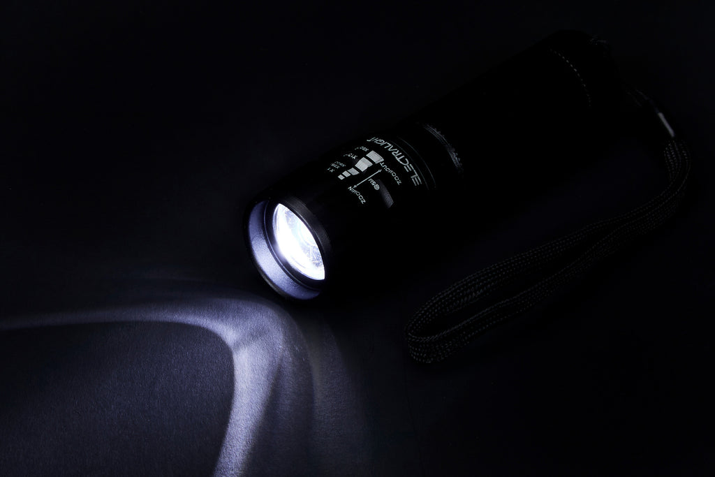 Electralight 3W LED Zoom Flashlight