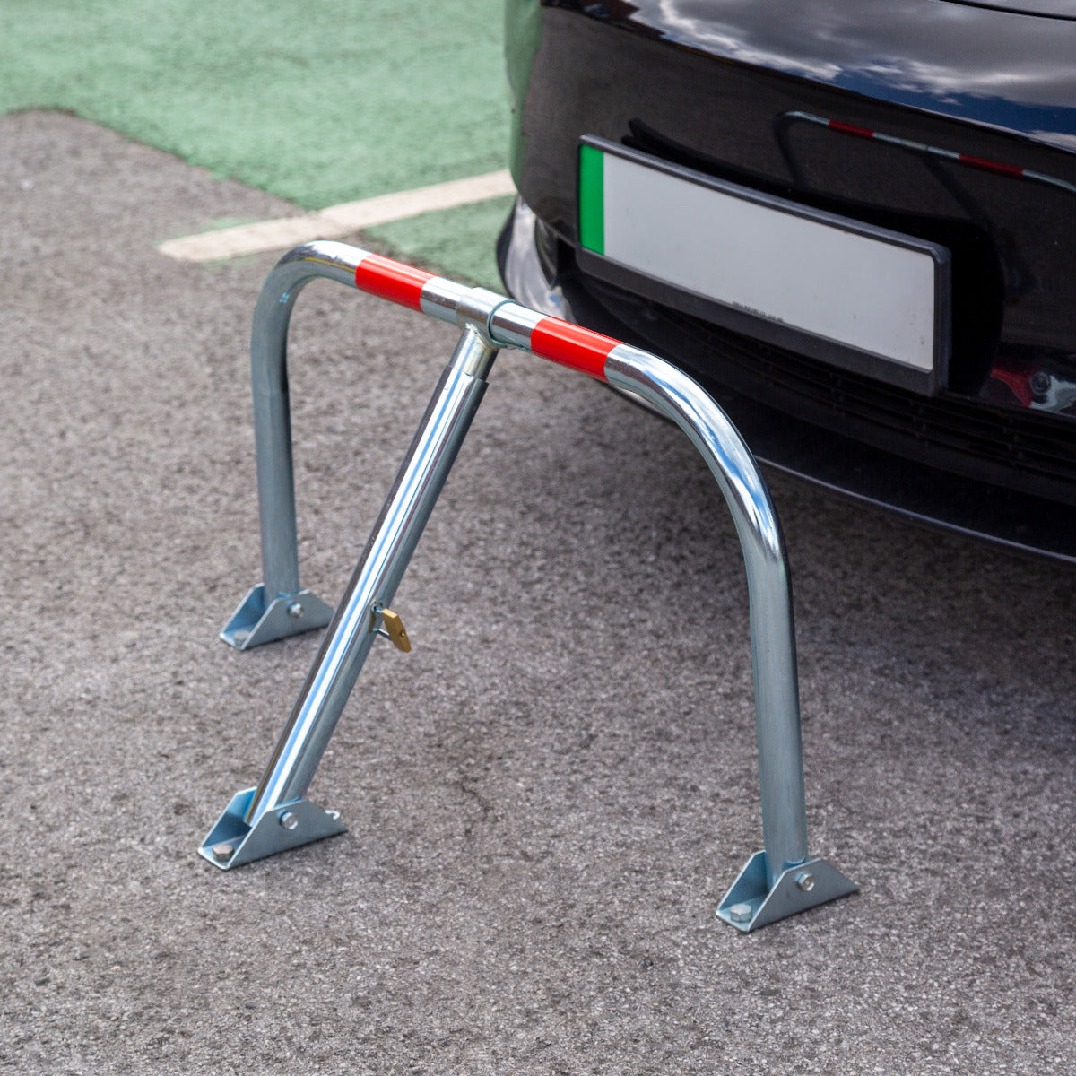 Lockable Folding Parking Barrier